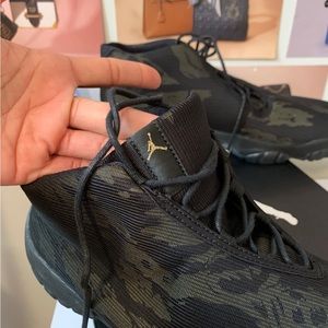 Nike Air Jordan Future Black Metallic Gold Tiger